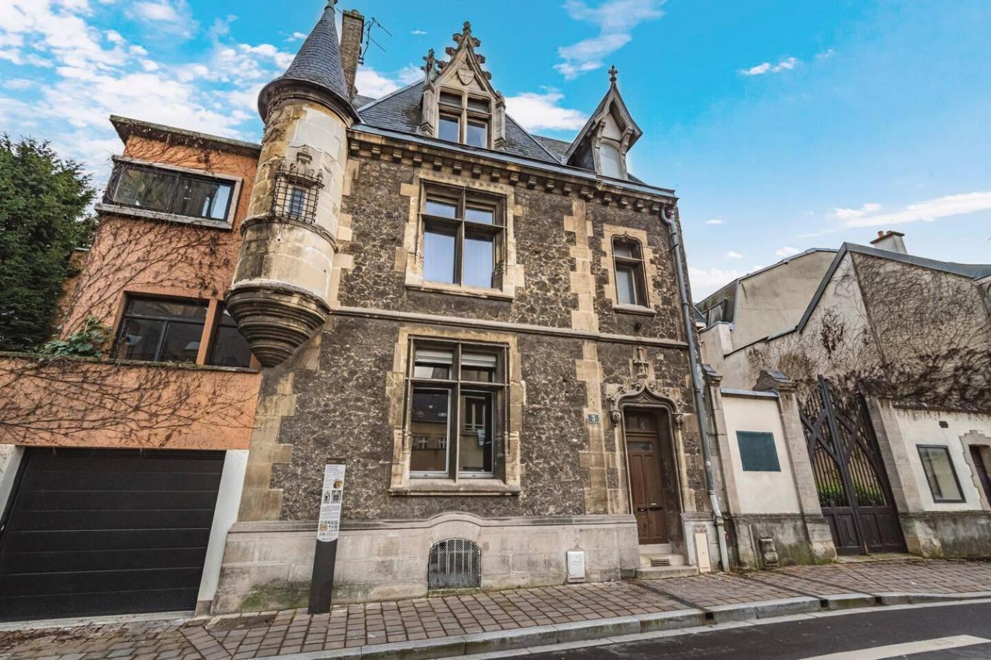 Pink, Appartement En Plein Coeur De Reims Dış mekan fotoğraf